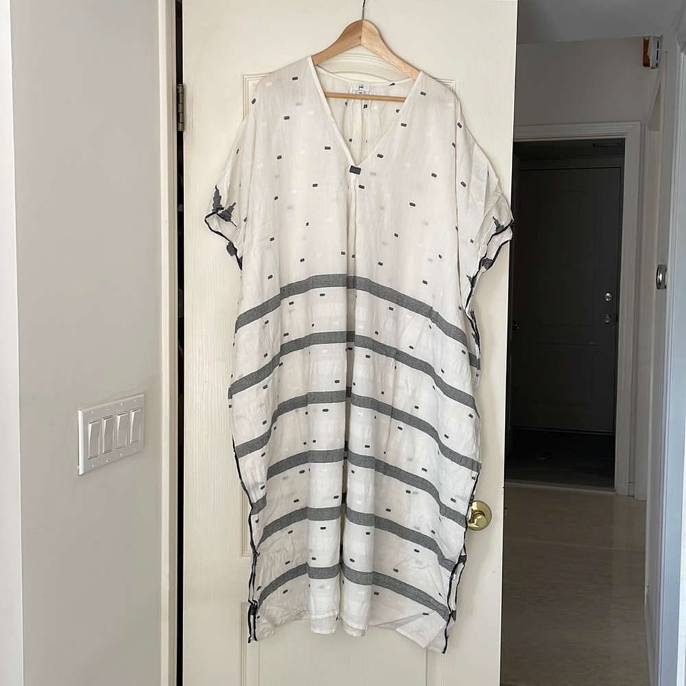 Joshi O/S beach caftan, great for maternity too